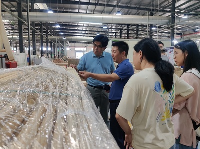 环保新风尚 中国人民大学生态环境学院携手推动生态环境材料销售